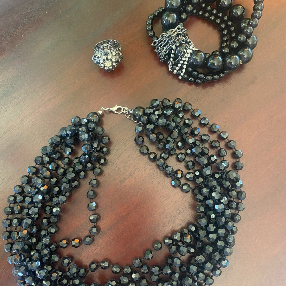Black beaded necklace, bracelet & ring